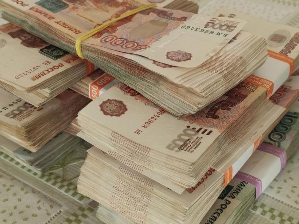 Взять в кредит 4 миллиона рублей. Четыре миллиона.